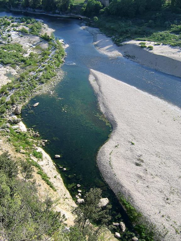 Camping La Sousta**** Otel Remoulins Dış mekan fotoğraf